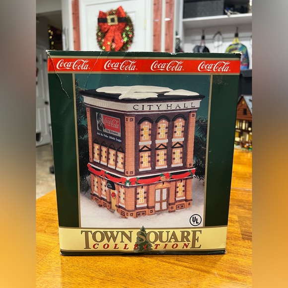 Vintage 1993 Coke Brand Town Square Collection City Hall - Picture 8 of 8